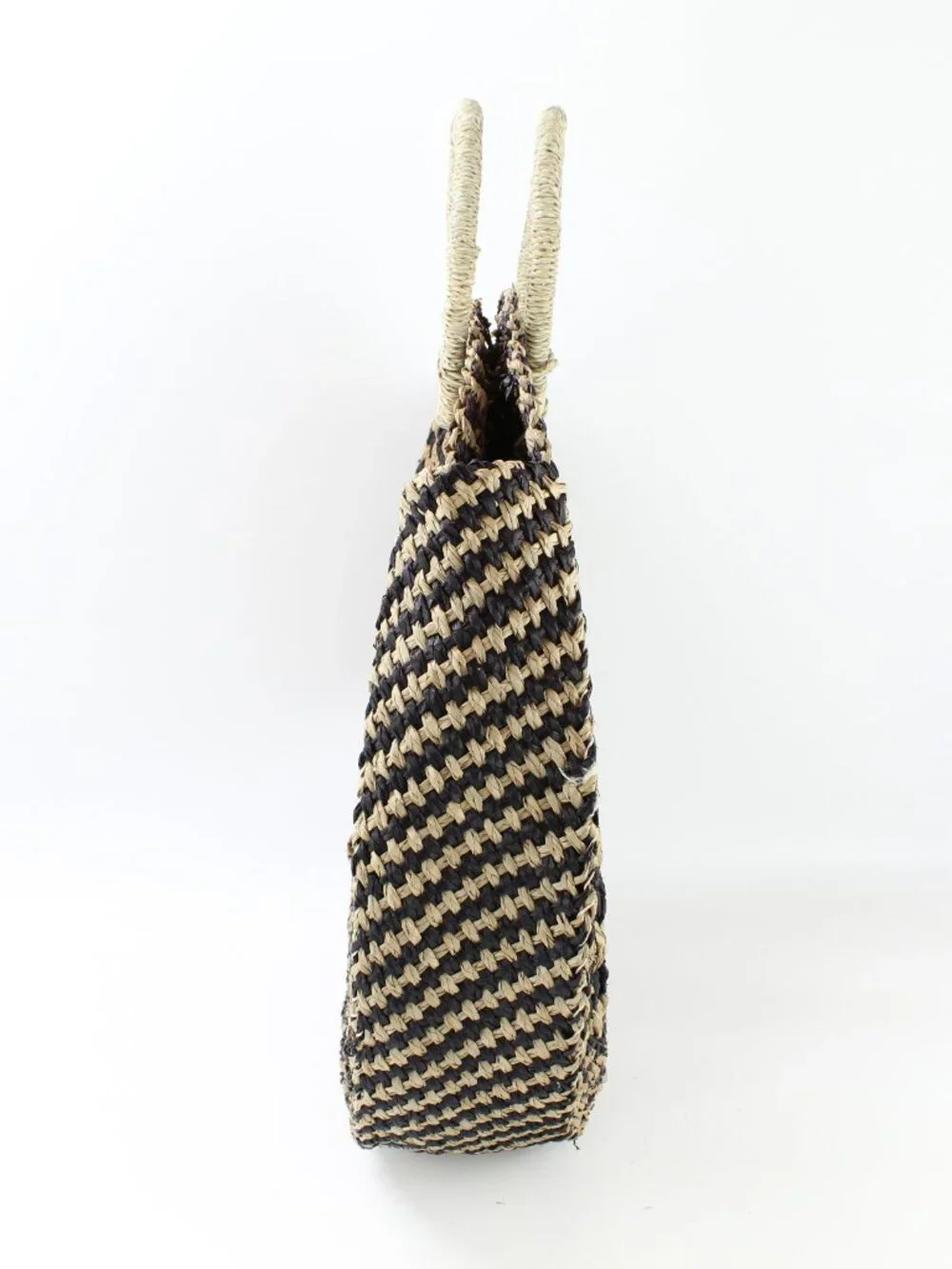 NWT Eco Handcraft Bali Round Grass Beach Tote with Seashell Tassel Charm 16
